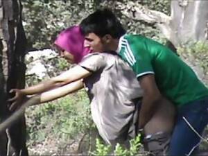 Arab Outdoor Spy - Voyeur Tapes Arab Teenagers Secretly Fucking In a Park - NonkTube.com