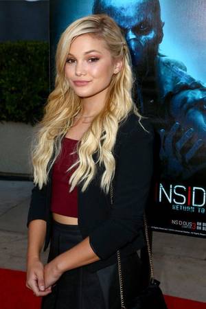 Chloe Moretz Olivia Holt Porn - Picture of Olivia Holt