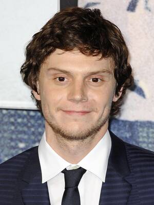 Evan Peters Real Porn - Evan Peters - AlloCinÃ©