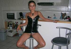 Amateur Short Skirt Porn - look under my short skirt