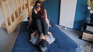 feet smothering nose - Nose pinched with my stinking feet - Breath Smothering - Foot Smell -  Domination - Nose Pinching - mellemfootfetish | Clips4sale