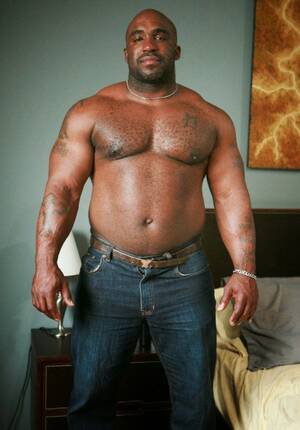 muscular black man - Wood - MEN PORN STAR