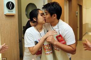 Boy And Girl Kissing Porn Bathtub - Boy And Girl Kissing Porn Bathtub | Sex Pictures Pass