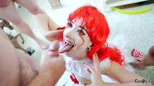 bukkake gangbang halloween costume - Halloween clown swallows big multiple cumloads - XNXX.COM