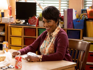 Doris Roberts Porn - 2022 Emmys Supporting Actress Comedy Predictions