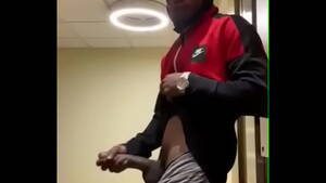 building jerking cum shot - Bussing nut in public building - XVIDEOS.COM