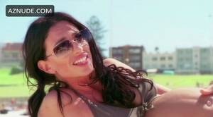 claudia black farscape in naked - CLAUDIA BLACK in FARSCAPE(1999-2003) 00:44