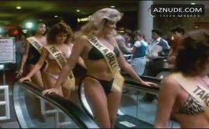 naples xxx - TONI NAPLES in Chopping Mall