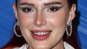 Bella Thorne Porn Captions Anal - Bella Thorne Before and After: From 2008 to 2021 - The Skincare Edit