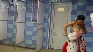 hidden shower big tits - big tits voyeur shower - XVIDEOS.COM