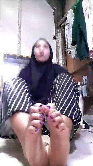 Arab Hijab Feet Porn - Watch mssssssssss - Hijab, Hijab Feet, Feet Licking Porn - SpankBang