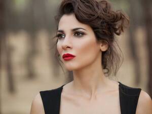 Celia Blanco Porn - Celia Blanco: La ex actriz porno que estÃ¡ en 'La Embajada' de Antena 3 La  ex actriz porno que estÃ¡ en 'La Embajada' de Antena 3 - Tikitakas