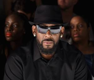 Chicago Porn Star Spin - R. Kelly's Alleged Sexual Misconduct: A Complete Timeline