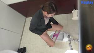Japanese Spray Porn - Japanese Spray Pee on Public Bathroom 3 - ThisVid.com em inglÃªs