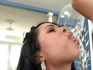 drinking a shemale - Trans Drink Cum - Porno @ TeatroPorno.com