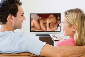 Couple Watching Porn - Couple Watching Porn - How to Spice Things up in the Bedroom? - Love Guide