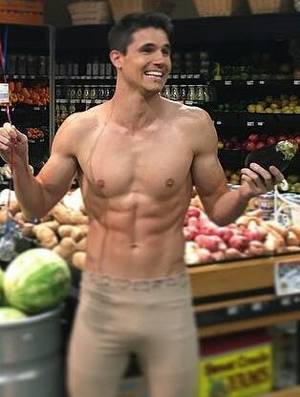 Not So Hard Roby 70s Gay Porn - Robbie Amell