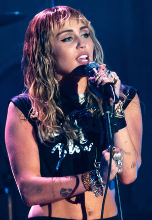 Miley Cyrus Nude Fucking - Miley Cyrus - Wikipedia