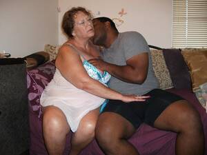 mature bbw bbc xxx - mature BBW slag Marisa servicing BBC, AlbÃºm de fotos de Blackmaster10 -  XVIDEOS.COM