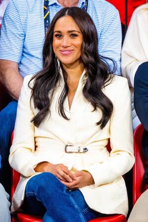 Mandy Moore Bondage Porn - MEGHAN MARKLE IS A MONTECITO HOUSEWIFE â€“ Janet Charlton's Hollywood,  Celebrity Gossip and Rumors