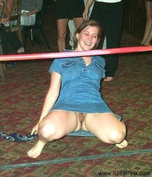 Accidental Pussy Flash - accidental pussy flash