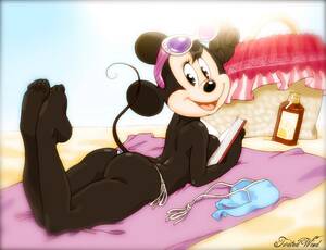 Minnie Mouse Lesbian Porn - Minnie nude - 71 photo
