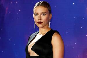 Ebony Porn Scarlett Johansson - Scarlett Johansson Says She Was 'Hypersexualized' Early in Her Movie Career
