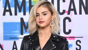 Demi Lovato Selena Gomez Porn Captions - Selena Gomez Talks Being 'Best Friends' With Ex The Weeknd and Reuniting  With Justin Bieber | whas11.com