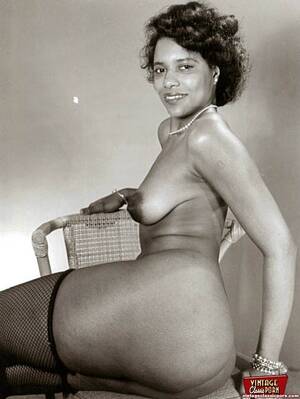 classic vintage nudity - Pretty nude vintage models