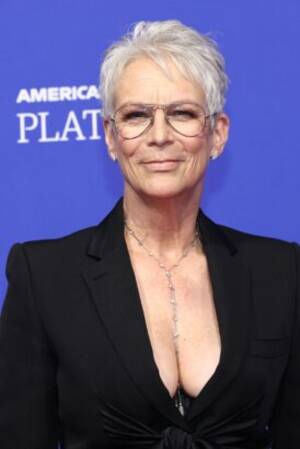 Jamie Lee Curtis Sexy - Jamie Lee Curtis (64 ans) : elle ose la robe transparente et est plus sexy  que jamais en couverture d'un grand magazine !