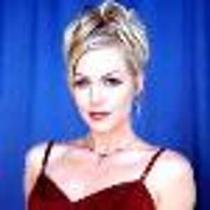 Jennie Garth - Where the Girls are on TV: Cherry Jones, Jennie Garth