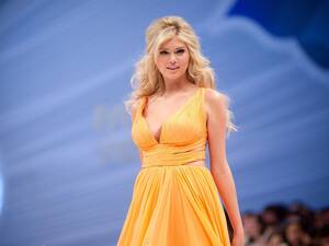 1960s big breast models - Why does fashion ignore big breasts? | Fashion industry | The Guardian