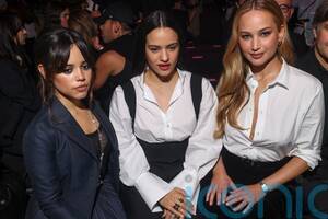 Jennifer Lawrence Cumshot Porn - Anyone else not use to Jennifer Lawrence's new face yet? :  r/DListedCommunity