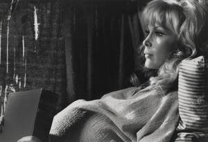 Barbara Eden - I Dream of Jeannie' Star Barbara Eden: A Look Back at Her Life