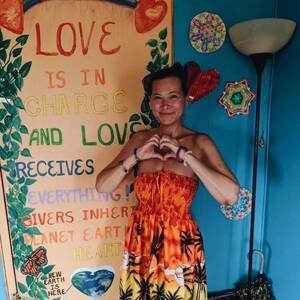 Amy Carlson Having Sex - Inside warped Love Has Won cult as ex-McDonald's worker found mummified  with eyes missing - Mirror Online