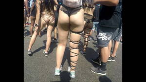 candid asian porn - Candid Asian Ass in Thong Music Festival - XVIDEOS.COM