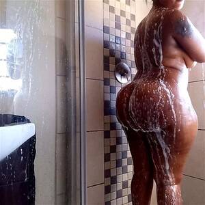 ebony phat ass shower - Watch THICKCURVY clapping her big juicy ass in the shower - Ebony, Big Ass, Phat  Ass Porn - SpankBang