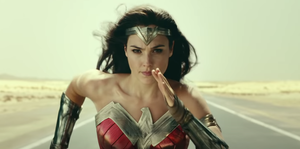 Alexandra Daddario Wonder Woman Porn - Dell on Movies: Wonder Woman 1984