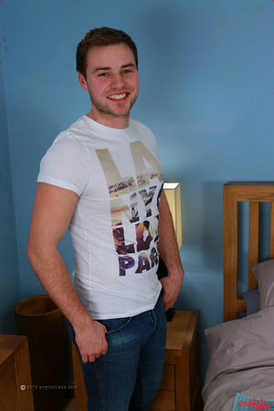 Jamie Walters Porn - Straight Uncut Stud Jamie's 1st Manhandling Expertly Handled by Straight  Pup Jack!