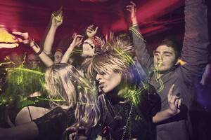 drunk party girls sucking cock - My Summer As a Professional Pretty Girl in the Hamptons