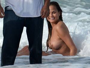 homemade nude twitter - #CelebrityTuesday #ChrissyTiegen tittiespic.twitter.com/8AUZfzH2Ox