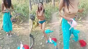 desi nude caught - Caught girl desi caught by people nude XXX video on Area51.porn