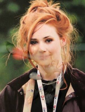 Karen Gillan Cum Porn - Karen Gillan