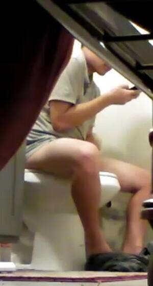 jerk off spy - Spy friend jerking off in bathroom - ThisVid.com
