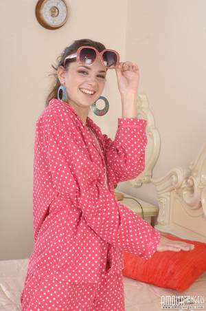 Betty Amour Angels Porn - Pink ...