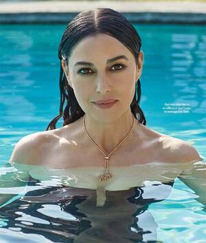 monica bellucci - Titillating Monica Bellucci goes full naked! (photos) | protothemanews.com