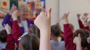 Kindergarten Porn Bbc - Primary pupils give thumbs up in classroom