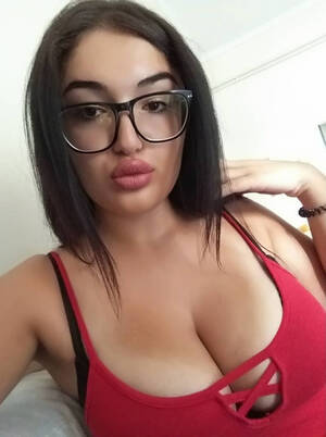 big lips huge boobs - Big tits, big lips Porn Pic - EPORNER