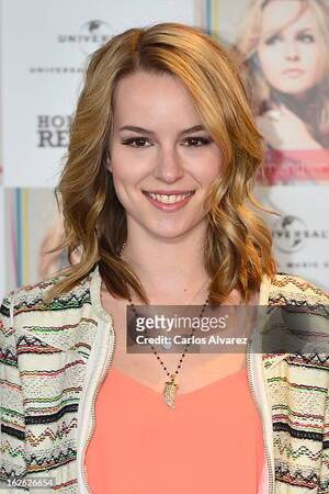 Bridgit Mendler Nude Lesbian - 3,195 Bridgit Mendler Photos & High Res Pictures - Getty Images