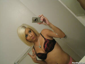 blonde plump busty girlfriend self shot - Blonde ex-girlfriend Tessa Taylor pulling out big tits for self shots - HD  Porn Pictures